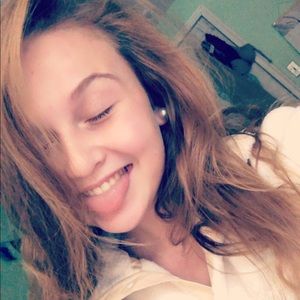 Meet your Posher, Eemma